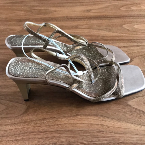 NWT Bandolino Sandals Size 8 1/2 - Picture 4 of 8